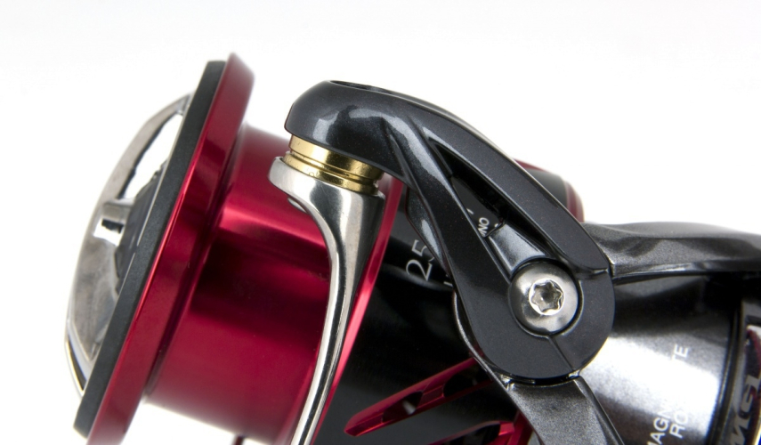 Катушка Shimano Stradic CI4+ 2500FB 