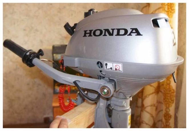 Човновий мотор Honda BF2.3D6 SCHU 6G
