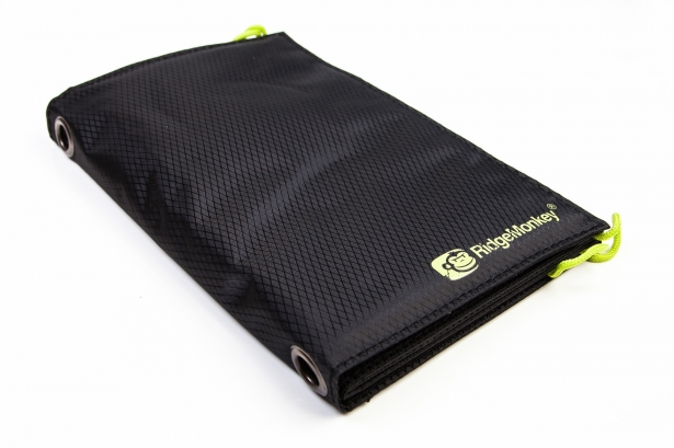 Сонячна панель Ridge Monkey Vault 16W USB Solar Panel 