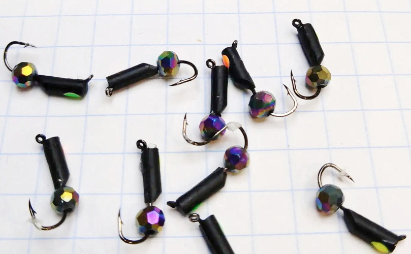 Вольфрамова блешня "гвоздик" з граненою намистом хамелеон 2мм/0.4г 